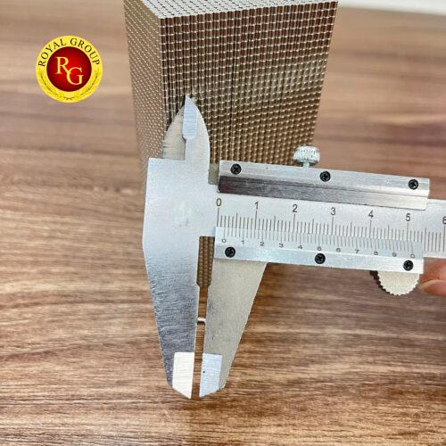 Alternative view of Nam châm chịu nhiệt 350 độ kích thước 2x2mm