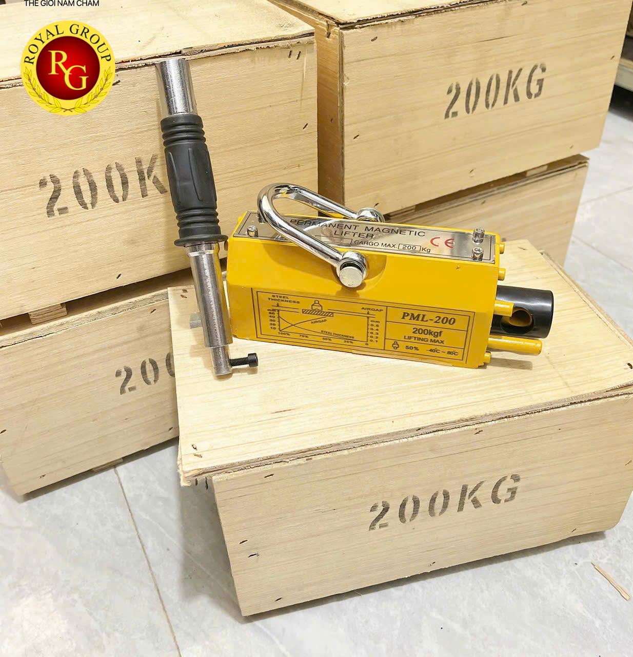 NAM CHÂM NÂNG PML 200KG | NAM CHÂM NÂNG TAY GẠT NHỎ GỌN