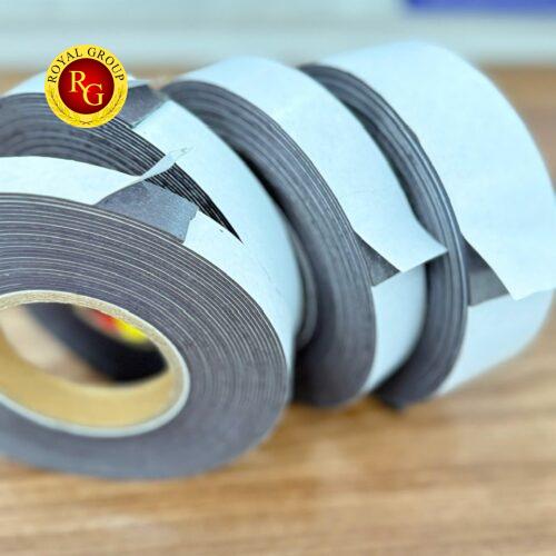 NAM CHÂM DẺO CUỘN CÓ BĂNG KEO 20x1.5x10000mm – 25x1.5x10000mm – 30x1.5x10000mm – 50x1.5x10000mm | NAM CHÂM DÁN LINH HOẠT DẠNG CUỘN