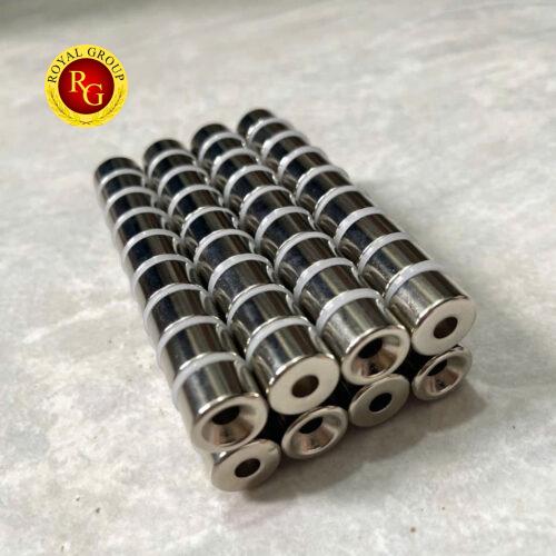 Nam Châm 15x10mm Lỗ Vát 5mm