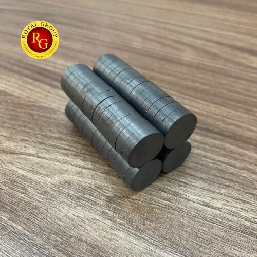 Nam châm Ferrite 20x5mm
