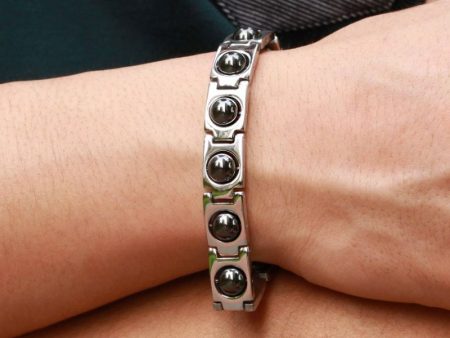 Vòng tay từ tính hoạt động như thế nào?