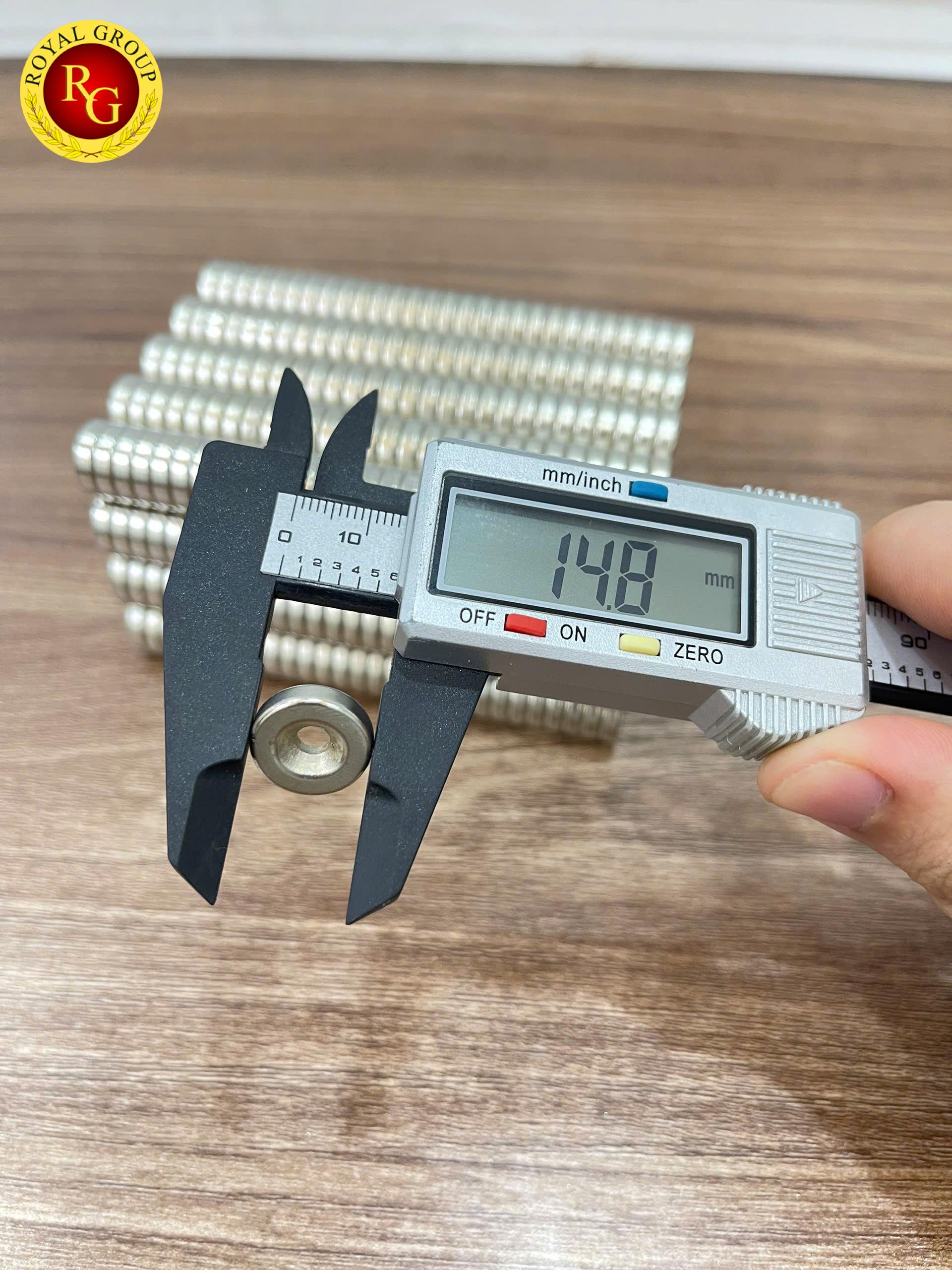 Nam châm đất hiếm 15x4 có lỗ vat - Ảnh 3