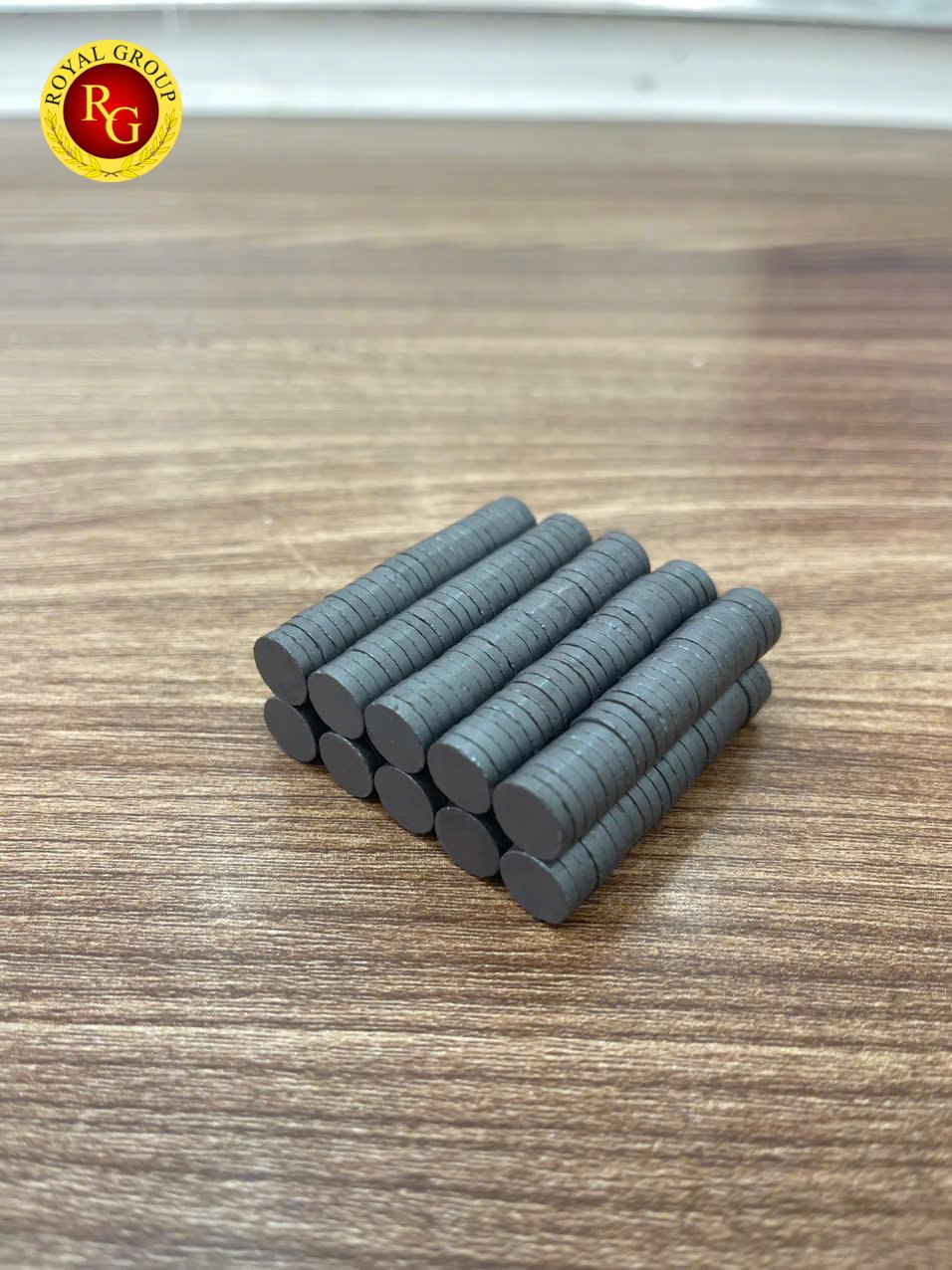 Nam châm Ferrite 10x2mm