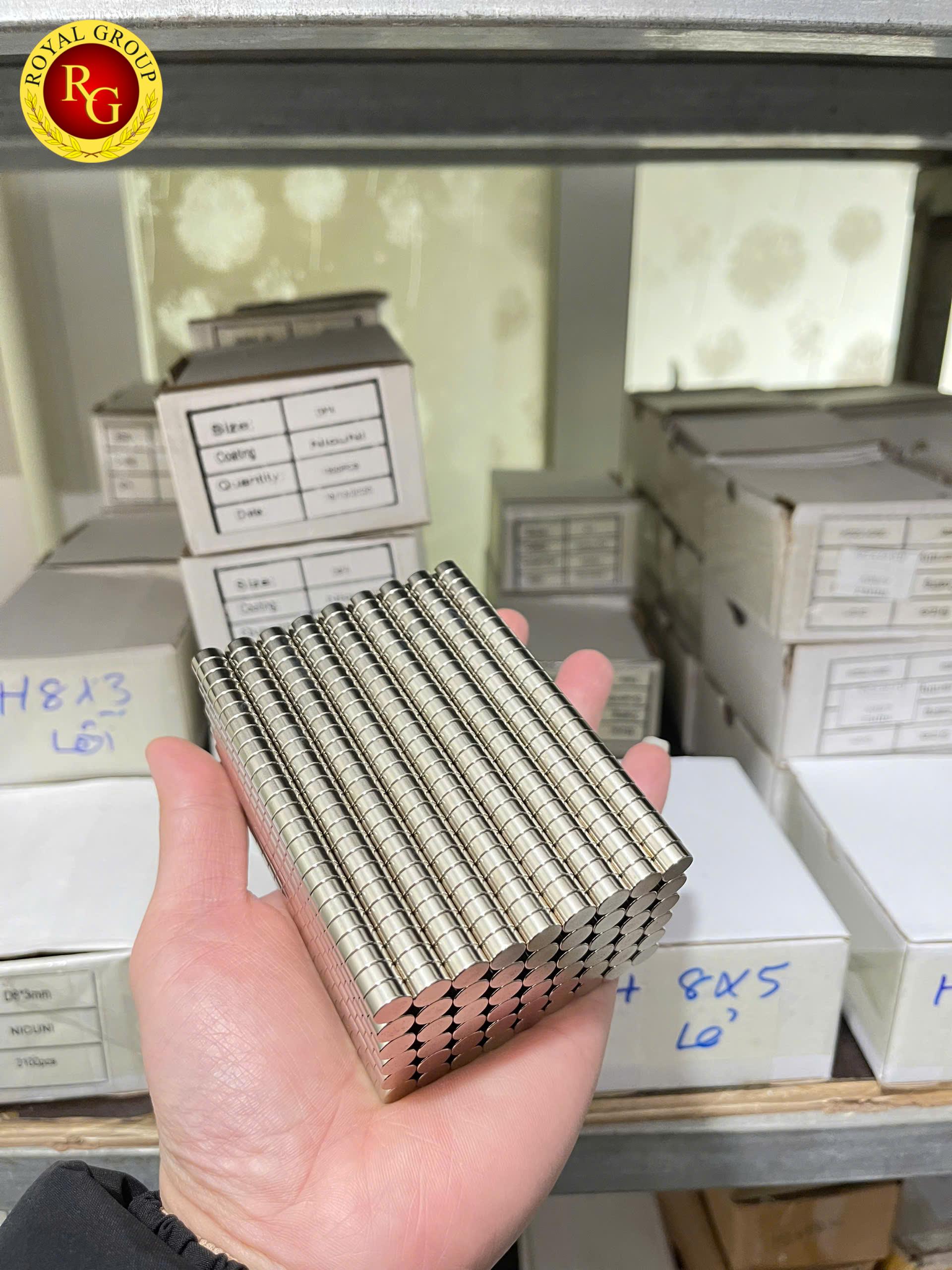 Nam châm đất hiếm 8x4mm