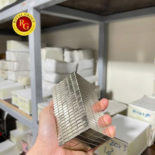 Nam châm đất hiếm 20x10x5mm