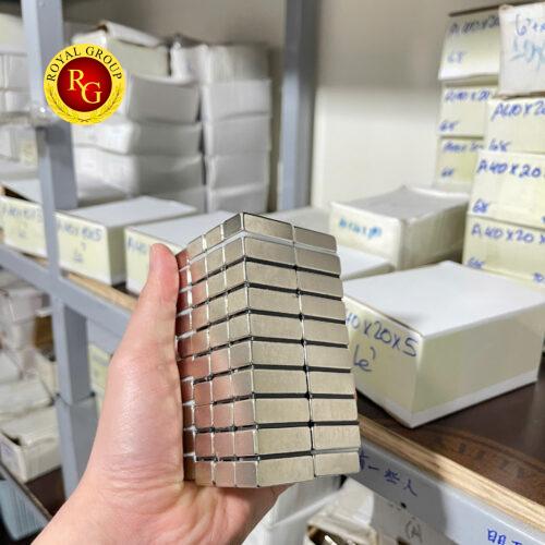 Nam châm đất hiếm 30x15x10mm