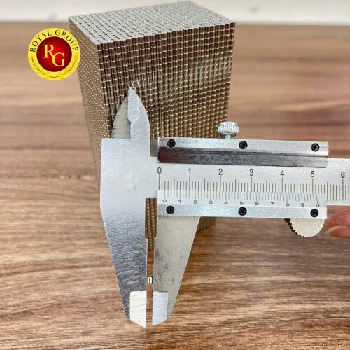 Alternative view of Nam Châm 2x2mm