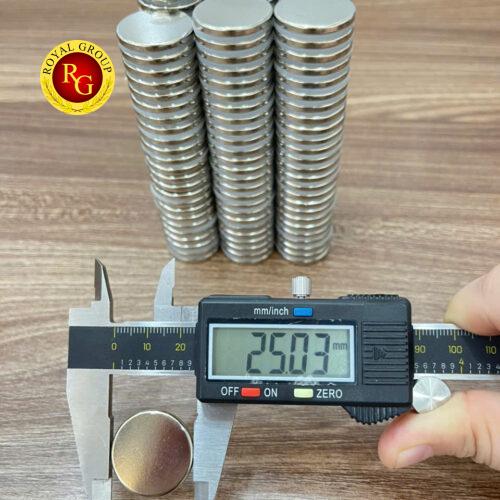 Alternative view of Nam Châm Đất Hiếm 25x3mm