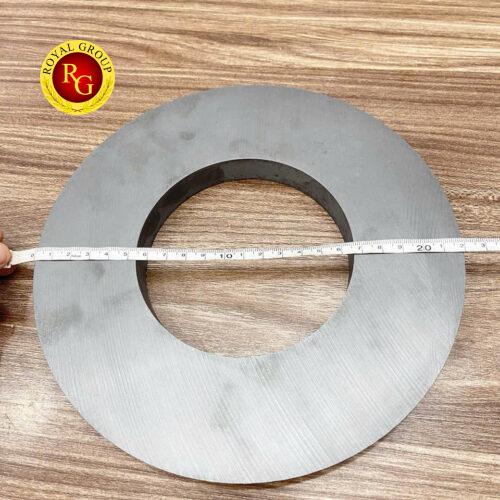 Alternative view of Nam Châm Ferrite 220x20 Lỗ 110mm