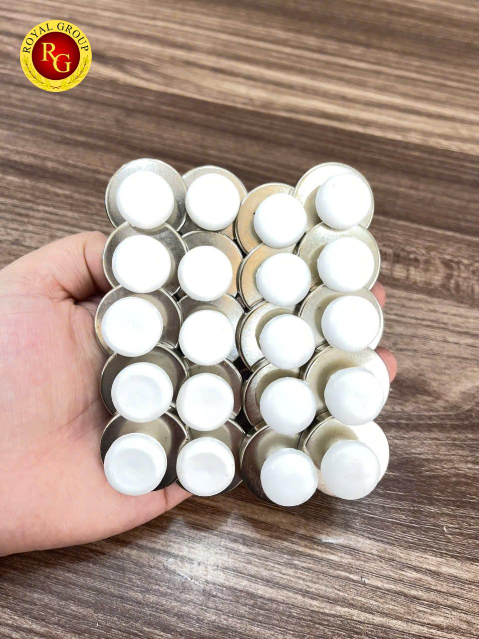 Nam châm đính bảng D28