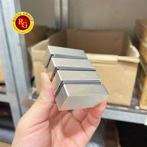 Nam châm đất hiếm 50x24x14mm